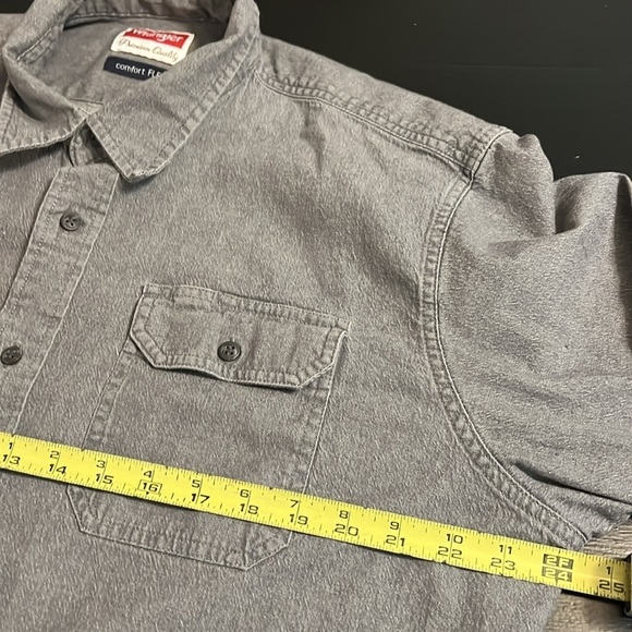 Wrangler, comfort flex button down shirt - Picture 3 of 6